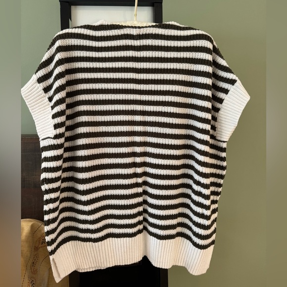 The Loft - women’s, striped sweater, forest green/white, size small - Picture 2 of 5
